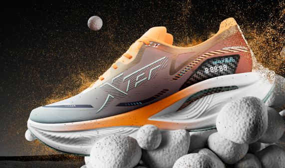 特步突然宣布，擱置五年計劃！?ON昂跑重倉中國